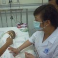 Tin tức - Viêm não tăng vọt, Bộ trưởng thị sát bệnh viện