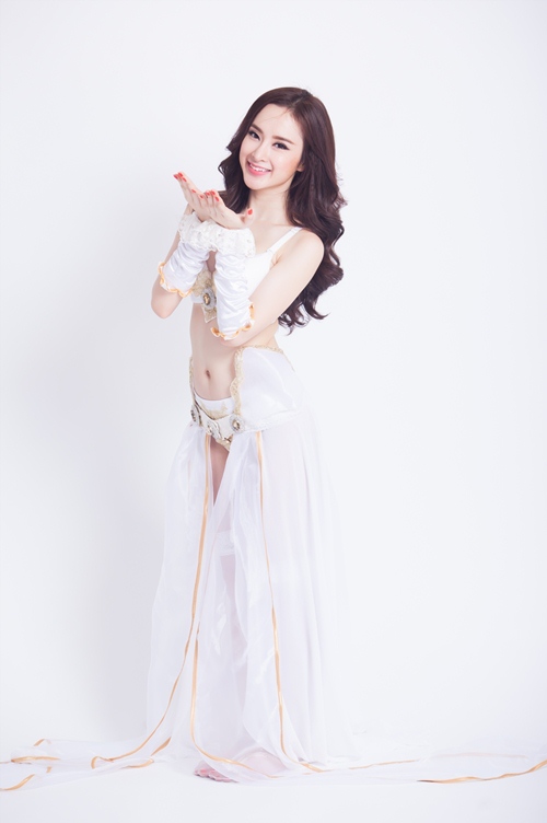 Angela Phương Trinh hóa chiến binh sexy - 1