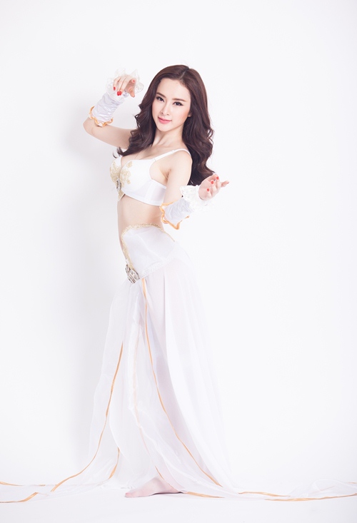Angela Phương Trinh hóa chiến binh sexy - 8