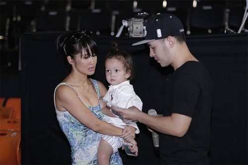 Hồng Nhung: quot;Tôm chỉ thích ăn cơm muối vừng” - 11