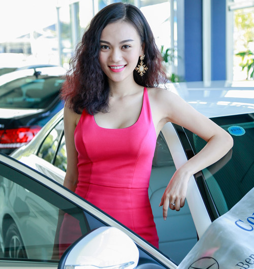 Cao Thùy Linh trắng mịn không tỳ vết - 4