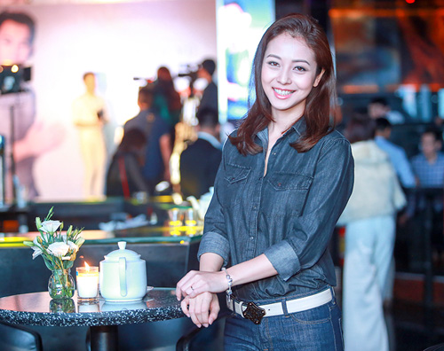 Jennifer Phạm trẻ trung đến chúc mừng Dương Triệu Vũ - 4