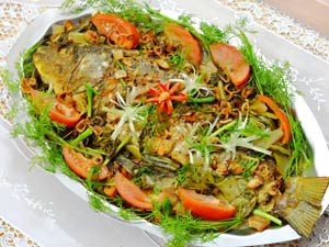 Ngon cơm với cá chép om dưa