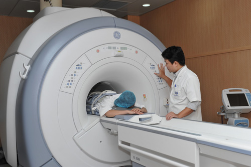 Bệnh nhân u xơ tử cung nói gì về phương pháp Fus-MRI - 1