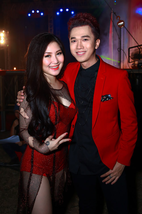 Hè vừa chớm, Sao Việt thi nhau #039;lột xác#039; - 15