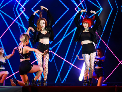 Hè vừa chớm, Sao Việt thi nhau #039;lột xác#039; - 14