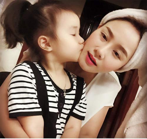 Ngắm hình ảnh quot;cực ngầuquot; của con gái HH Hương Giang - 18