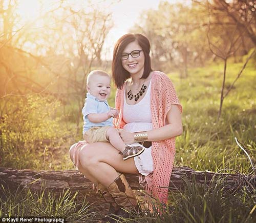 Xúc động với ảnh gia đình có mặt chồng đã mất - 4