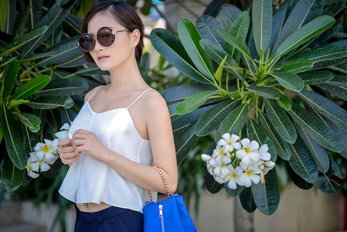 Lan Phương quot;lột xácquot; với thời trang hè - 3