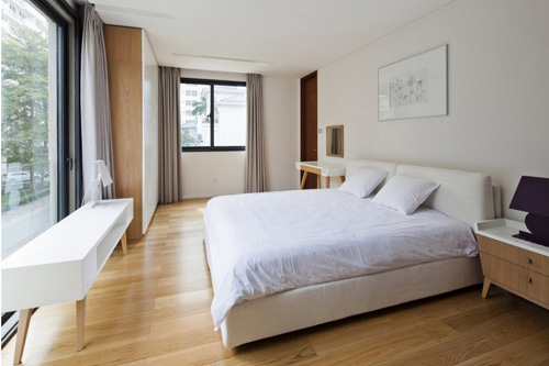 TP.HCM: Choáng với nhà ba tầng xây bể bơi trên nóc - 14