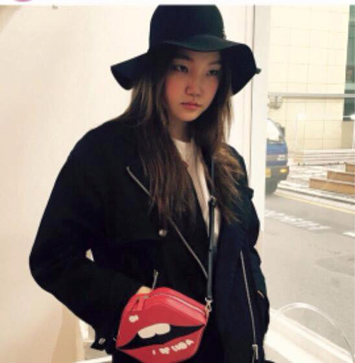 Thêm một chiếc túi Hàn Quốc khiến tín đồ mê mệt - 9