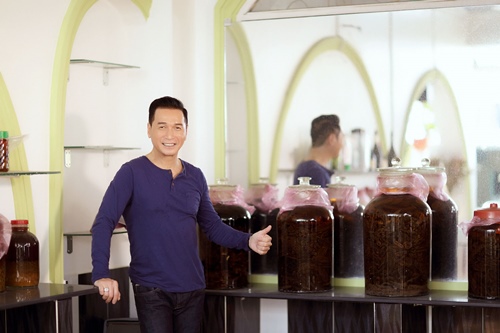 Không gian sống sang trọng của Nguyễn Hưng tại Việt Nam - 14