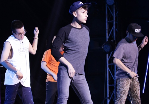 Isaac: quot;Chưa dám đối diện với scandalquot; - 3