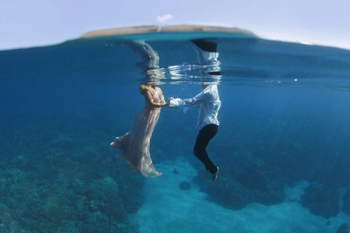 Bộ ảnh cưới quot;Dắt nhau xuống biểnquot; đẹp mê hồn - 8