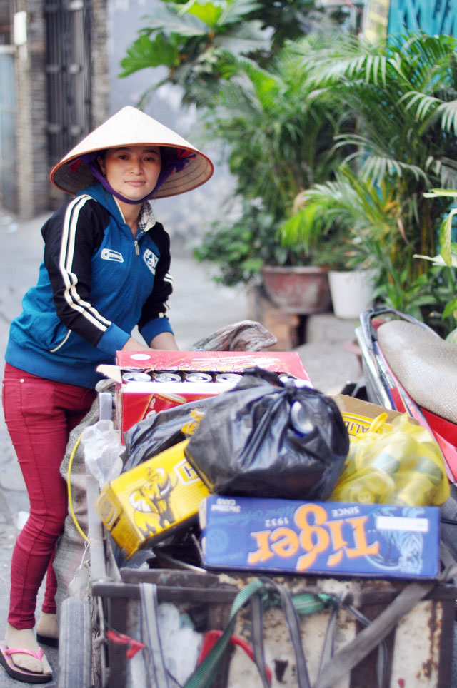 Chị ve chai nhặt được 5 triệu yen: Hồi hộp chờ “phút 90” - 4