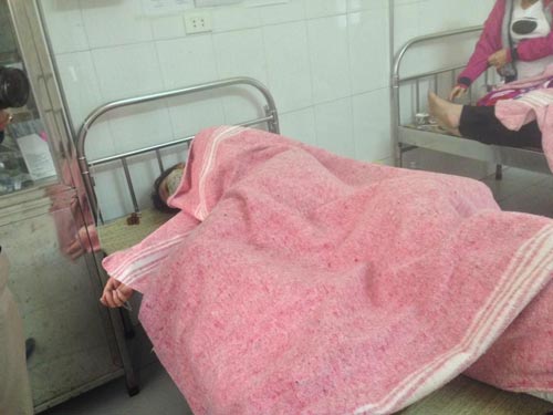 Hà Nội: Ngộ độc tập thể, 107 công nhân cấp cứu - 2