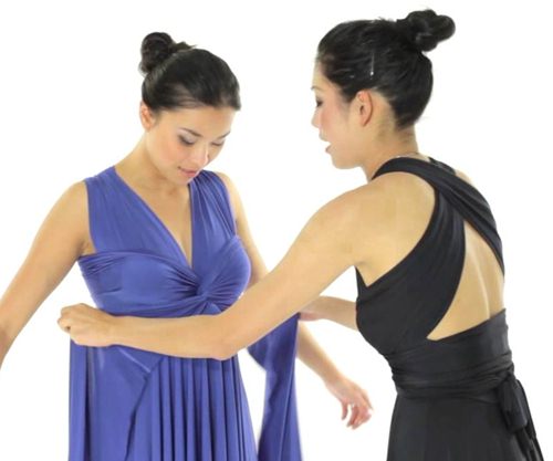 Chiếc váy mặc được 21 kiểu thách thức tín đồ thời trang - 4