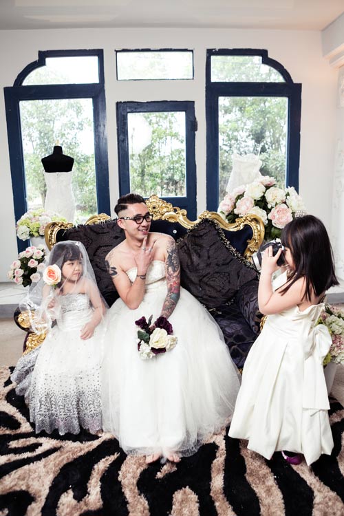 Gặp bố đơn thân gây xúc động khi mặc váy cưới vì con - 8