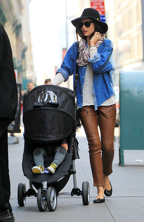 Chẳng mấy ai mặc denim đẹp như Miranda Kerr - 10