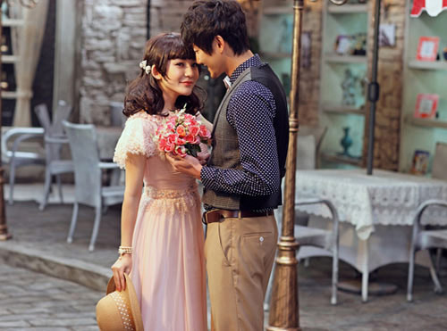 Chỉ mất 4 phút để yêu một ai đó - 1