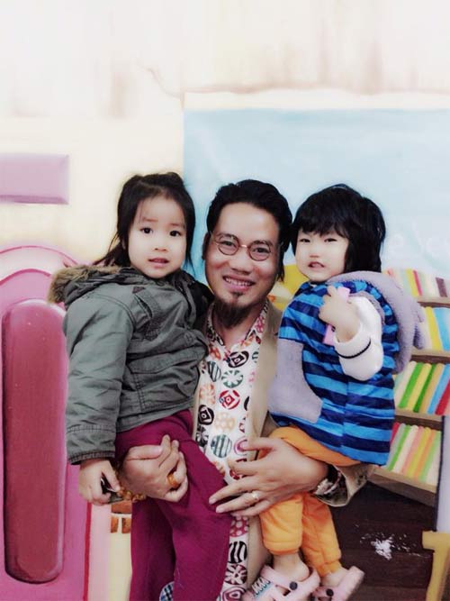 Lý Nhã Kỳ đút cho mẹ ăn khiến fan xúc động - 14