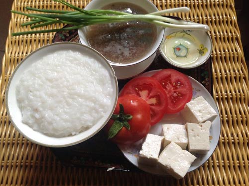 Nhật ký ăn dặm: Cháo cua đồng đậu phụ sốt hành hoa - 1