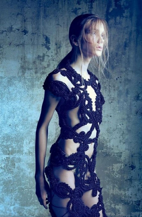 Kỳ lạ người mẫu có mặt là nữ, thân hình là nam - 5