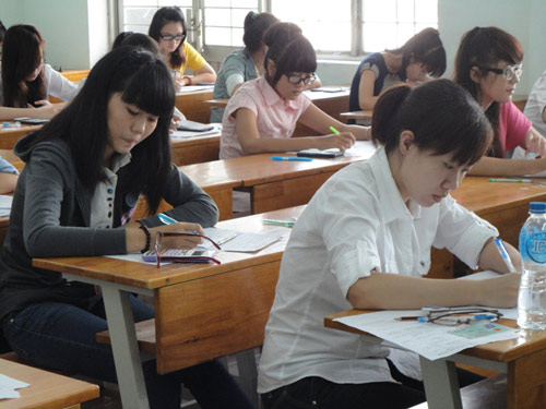 Thi THPT quốc gia 2015: quot;Nghịch lýquot; phân bổ cụm thi ở TP.HCM - 1