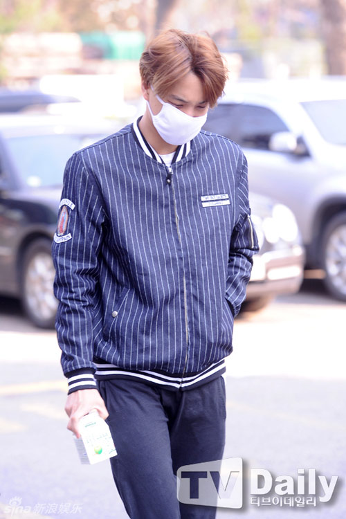 Bạn gái Lee Min Ho lộ mặt mộc kém sắc - 9