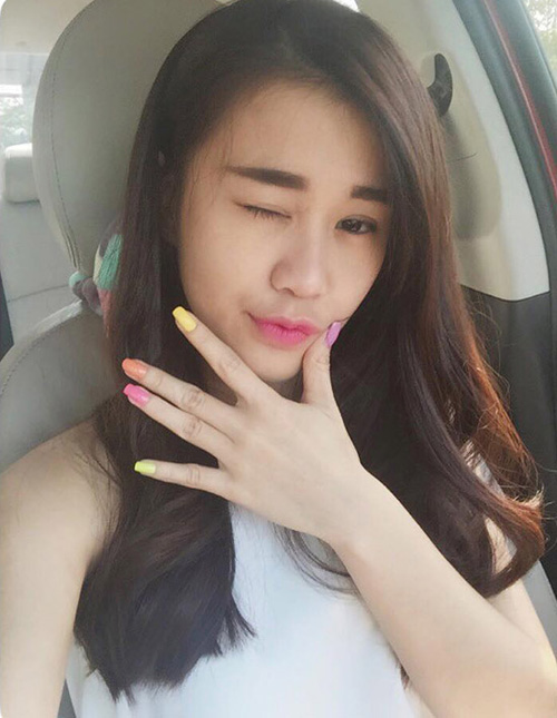 Tuần qua: Sao Việt thi nhau khoe chân dài - 8
