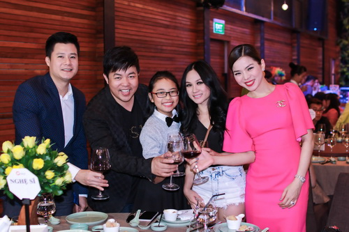 Quang Lê tình tứ bên quot;bạn gái tin đồnquot; Ánh Minh - 8