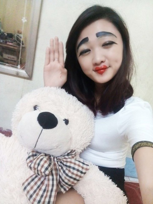 Nhan sắc thật của 9X Đà Nẵng bị gọi là Thị Nở - 1