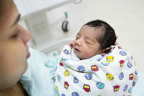 Bé chào đời từ tinh trùng người cha đã chết 2 ngày trước - 1