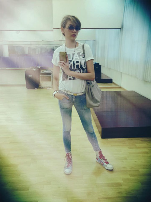 Phan Hiển “hộ tống” Khánh Thi đi xem phim - 18