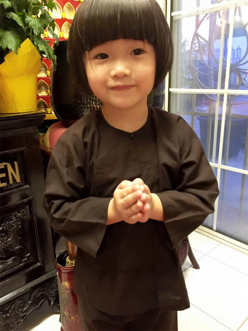 Phan Hiển “hộ tống” Khánh Thi đi xem phim - 13