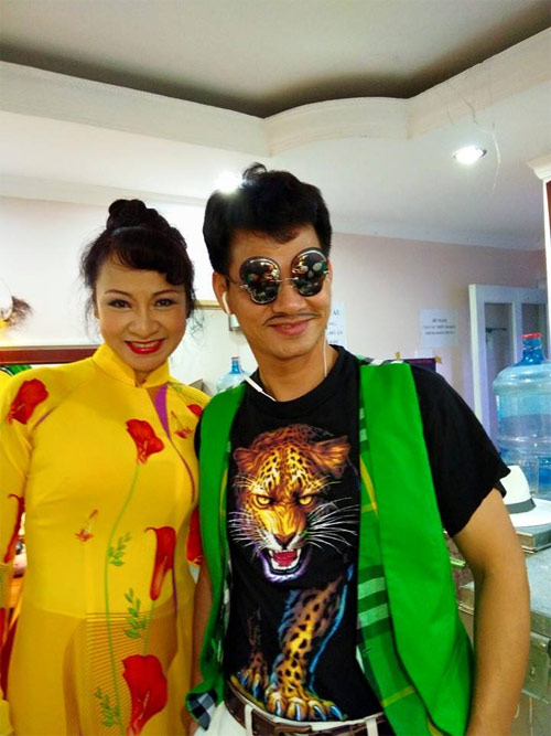 Phan Hiển “hộ tống” Khánh Thi đi xem phim - 5