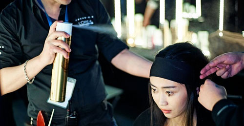 4 cách tạo kiểu tóc đẹp như người mẫu - 11