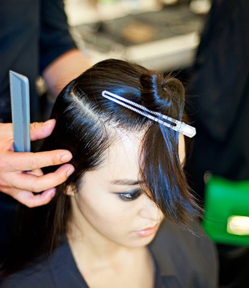 4 cách tạo kiểu tóc đẹp như người mẫu - 13