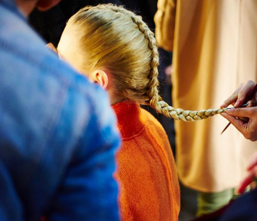 4 cách tạo kiểu tóc đẹp như người mẫu - 18