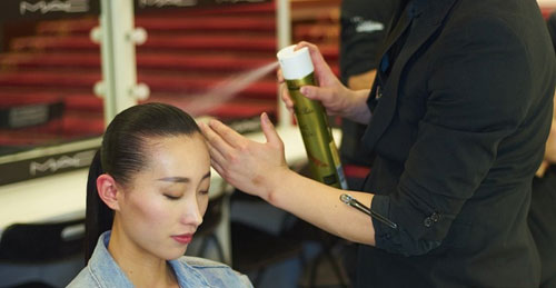 4 cách tạo kiểu tóc đẹp như người mẫu - 5