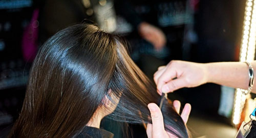 4 cách tạo kiểu tóc đẹp như người mẫu - 7