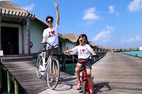 Cặp anh trai em gái hơn nhau 18 tuổi đẹp như tranh - 13