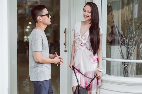 HH Diễm Hương đẹp mặn mà sau khi sinh con - 1