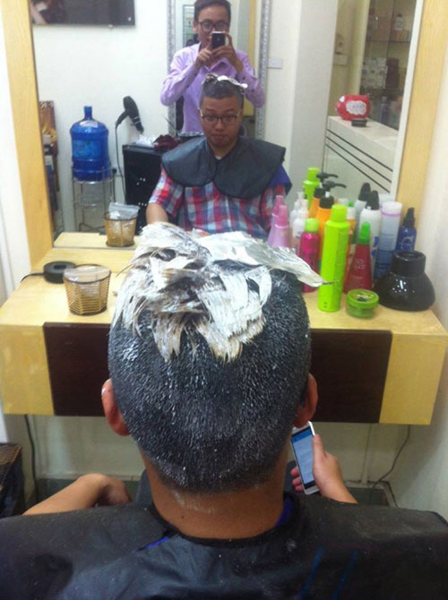 #039;Đắng lòng#039; chàng trai Việt phải cắt tóc hình quả dứa vì #039;trót dại#039; - 3