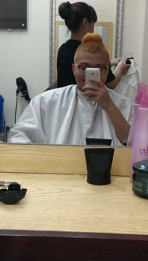 #039;Đắng lòng#039; chàng trai Việt phải cắt tóc hình quả dứa vì #039;trót dại#039; - 4