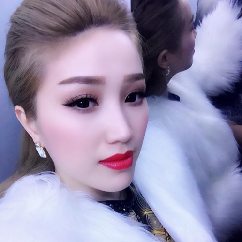 Tuần qua sao Việt đua nhau khoe mốt tóc mới chào hè - 19