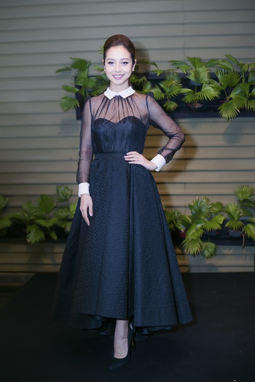 Thanh Hằng thanh lịch tỏa sáng giữa #039;rừng#039; mỹ nhân - 7