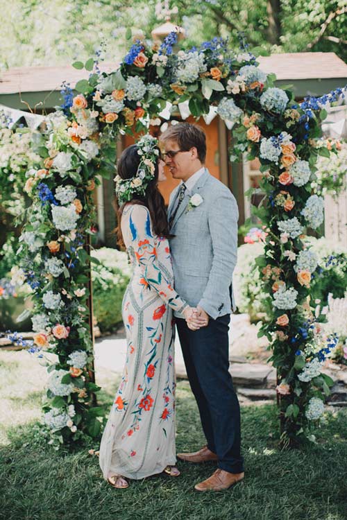 Ý tưởng đám cưới sân vườn mang phong cách Bohemian phóng khoáng cho các cặp  đôi