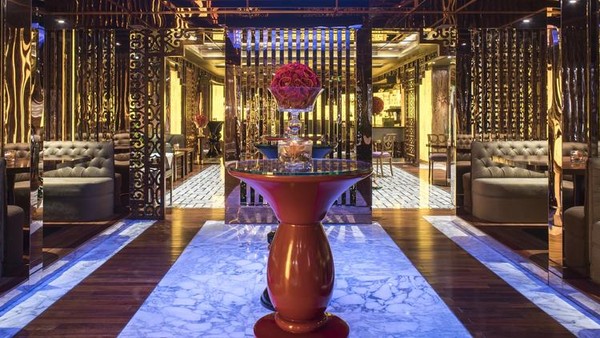 Báo Mỹ hết lời ca tụng khách sạn của nhà vợ Thanh Bùi - 15