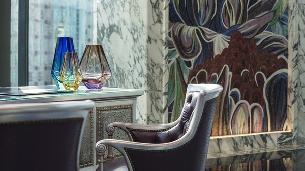 Báo Mỹ hết lời ca tụng khách sạn của nhà vợ Thanh Bùi - 3